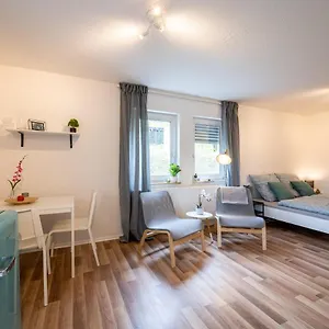 Apartment Eg Wohnung, Zentral, Anbindung, Mit Großer Terrasse 