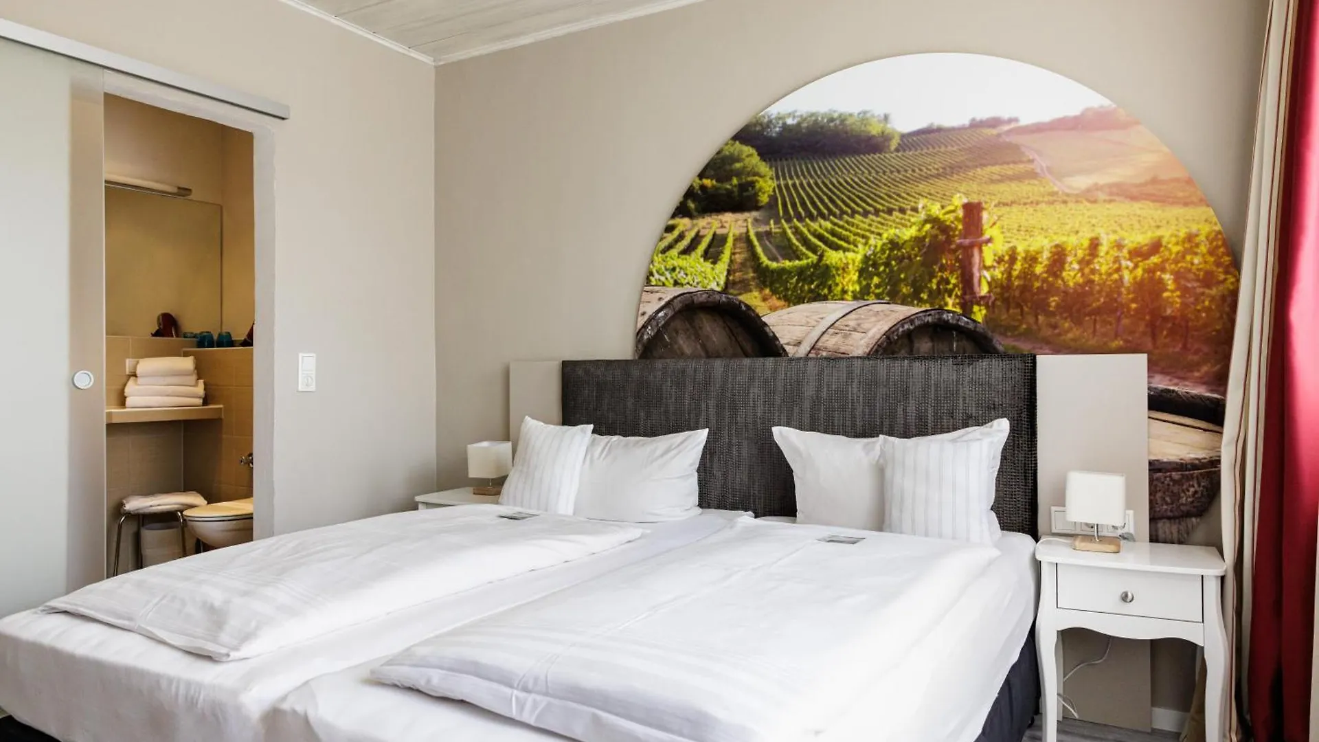 Flair Hotel Zum Storchen Bad Windsheim 3*,