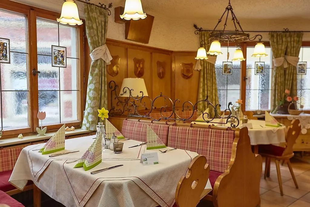 Flair Hotel Zum Storchen Bad Windsheim 3*,